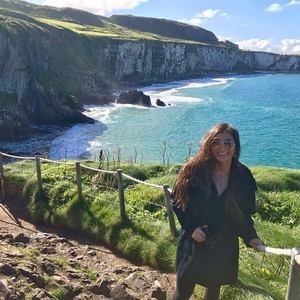 Meet your Posher, Lauren